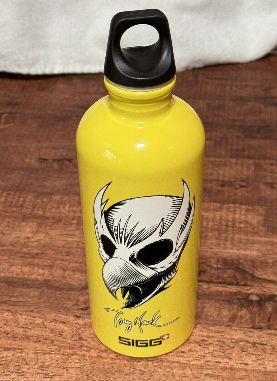 Sigg Tony Hawk Little Skater Water Bottle Yellow New Beverage Holder 18oz